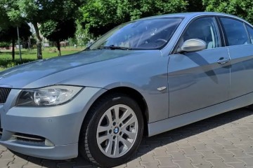 BMW Seria 3 325i