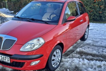 Lancia Ypsilon Y 1.4 16v Automatik Platino