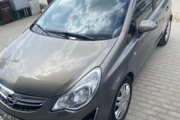 Opel Corsa D 1,4 z polskiego salonu