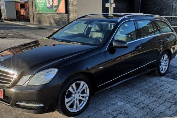 Mercedes-Benz Klasa E 250 T CDI DPF 4Matic BlueEFFICIENCY 7G-TRONIC