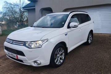 Mitsubishi Outlander 2.0 4WD Top