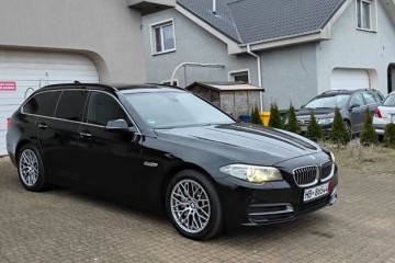 BMW Seria 5 525d xDrive Luxury Line