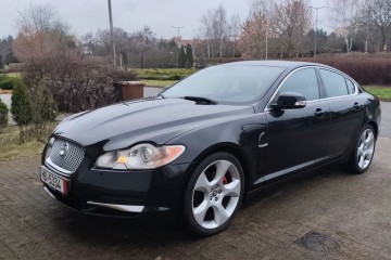 Jaguar XF 2.7 V6 Premium Luxury