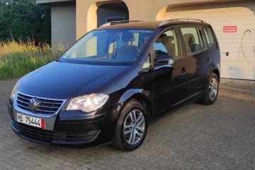 Volkswagen Touran 2.0 TDI DPF BlueMotion Technology DSG Comfortline