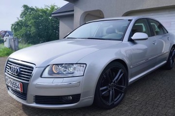 Audi A8 4.2 Quattro